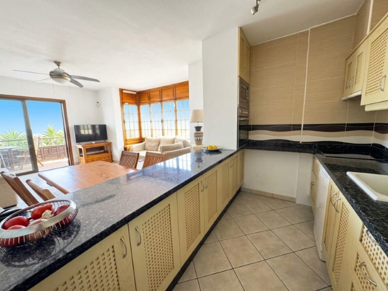 3 soverom Leilighet til salgs i Los Cristianos med svømmebasseng - € 735 000 (Ref: 10151094)