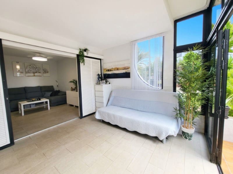 2 bedroom Apartment for sale in Costa del Silencio with pool - € 269,500 (Ref: 10151097)