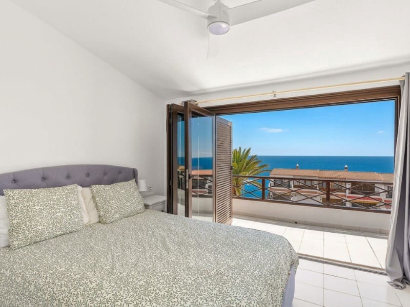 2 bedroom Apartment for sale in Costa del Silencio with pool - € 299,000 (Ref: 10151099)