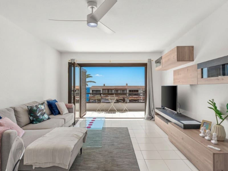 2 bedroom Apartment for sale in Costa del Silencio with pool - € 299,000 (Ref: 10151099)