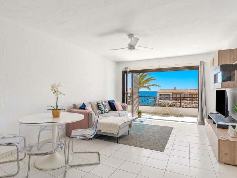 2 bedroom Apartment for sale in Costa del Silencio with pool - € 299,000 (Ref: 10151099)