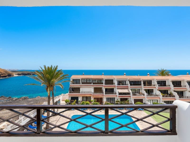2 bedroom Apartment for sale in Costa del Silencio with pool - € 299,000 (Ref: 10151099)