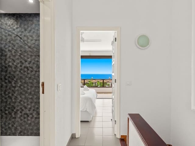 2 soveværelse Lejlighed til salg i Costa del Silencio, Arona med swimmingpool - € 299.000 (Ref: 10151099)