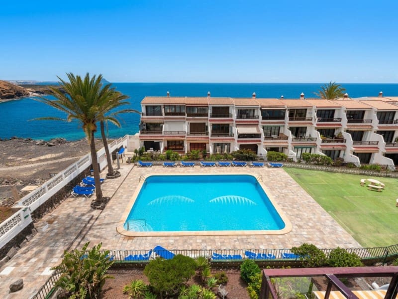 2 bedroom Apartment for sale in Costa del Silencio with pool - € 299,000 (Ref: 10151099)