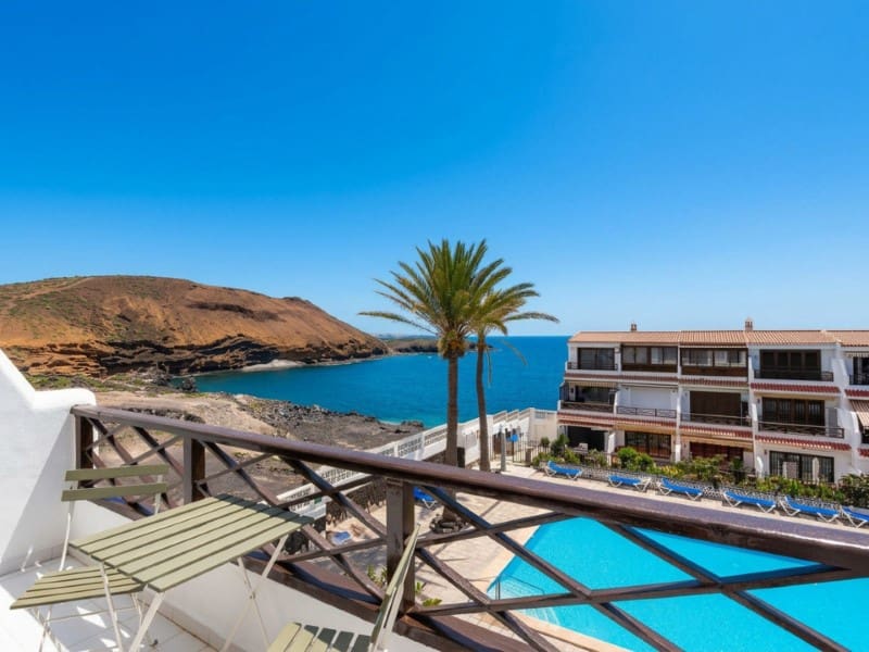 2 bedroom Apartment for sale in Costa del Silencio with pool - € 299,000 (Ref: 10151099)