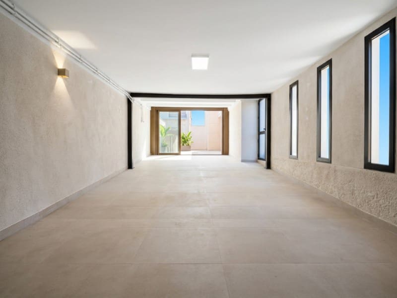 3 soveværelse Villa til salg i El Medano med swimmingpool - € 1.100.000 (Ref: 10151102)