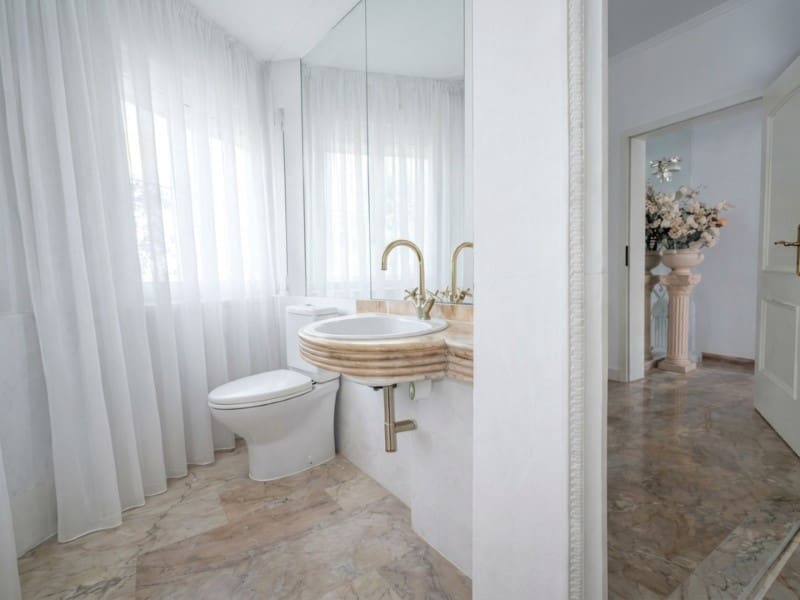 5 bedroom Villa for sale in Chayofa with garage - € 950,000 (Ref: 10151103)