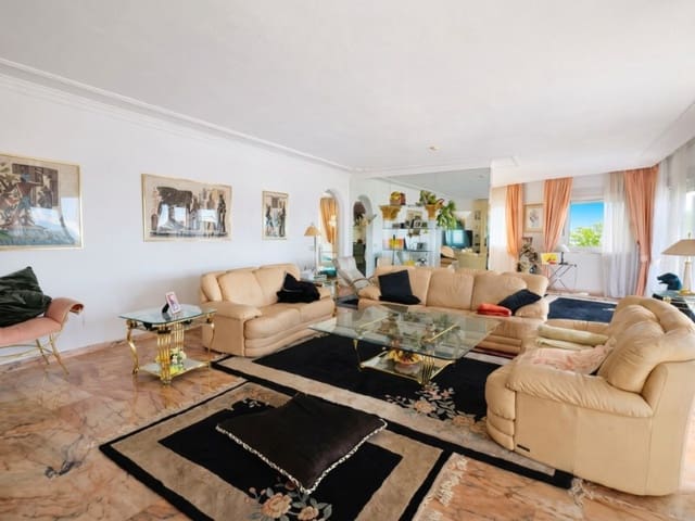 5 soverom Villa til salgs i Chayofa, Arona med garasje - € 950 000 (Ref: 10151103)