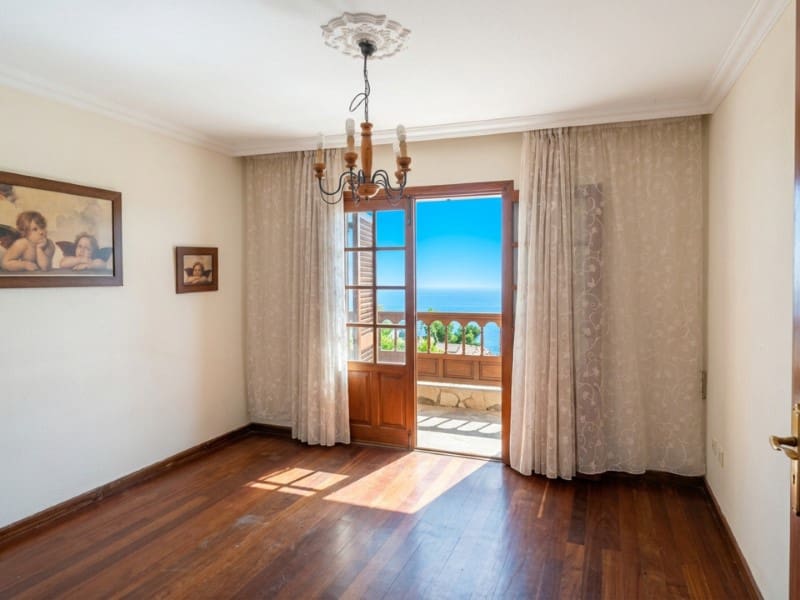 4 chambre Villa/Maison à vendre à Radazul avec garage - 395 000 € (Ref: 10151104)