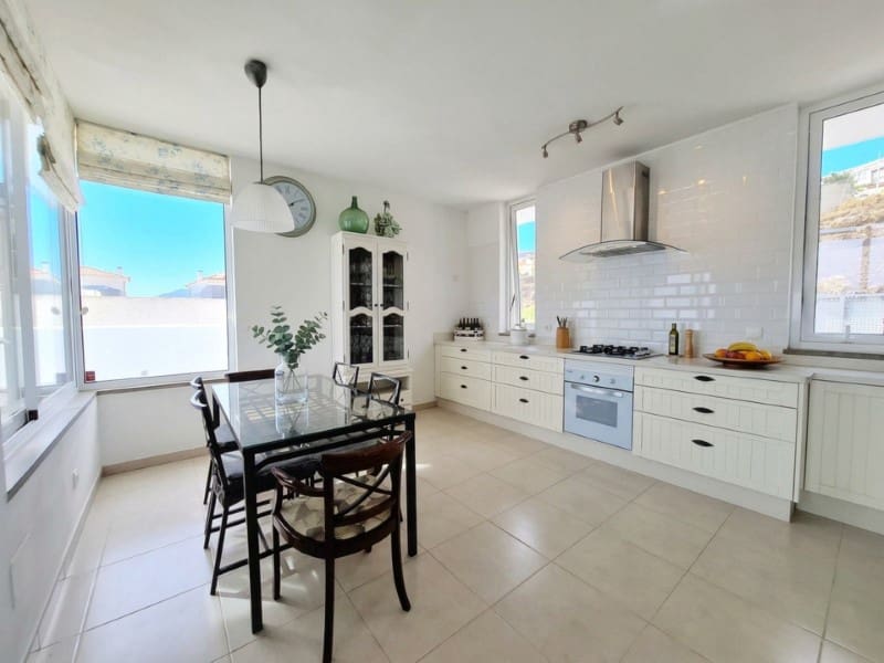 4 chambre Villa/Maison à vendre à Radazul avec garage - 497 000 € (Ref: 10151105)