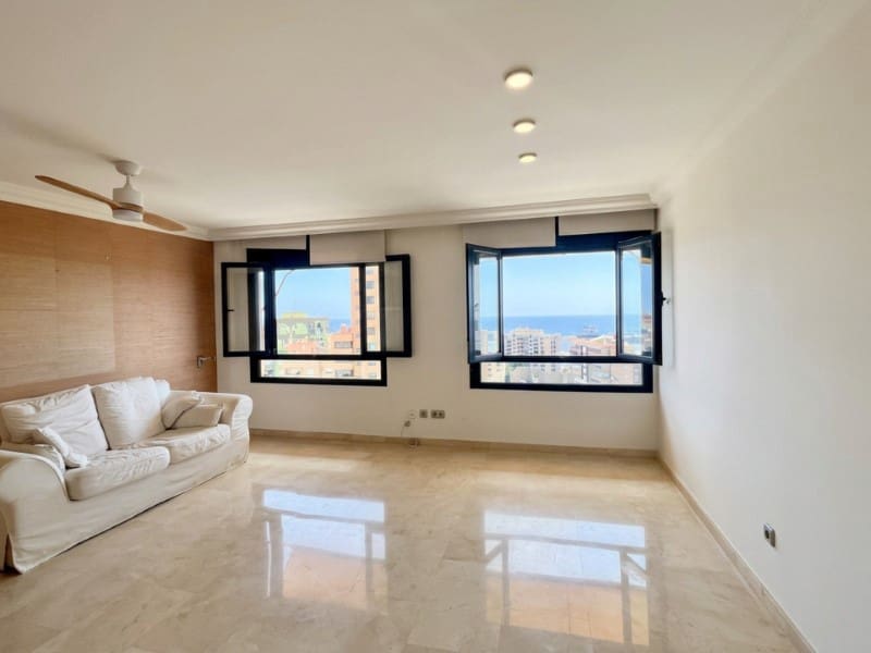 Apartment for sale in Santa Cruz de Tenerife with garage - € 528,000 (Ref: 10151107)