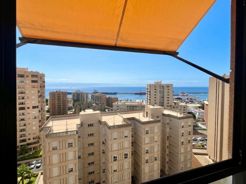Apartment for sale in Santa Cruz de Tenerife with garage - € 528,000 (Ref: 10151107)