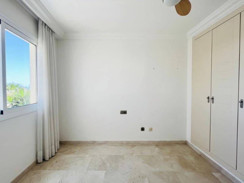 Apartment for sale in Santa Cruz de Tenerife with garage - € 528,000 (Ref: 10151107)