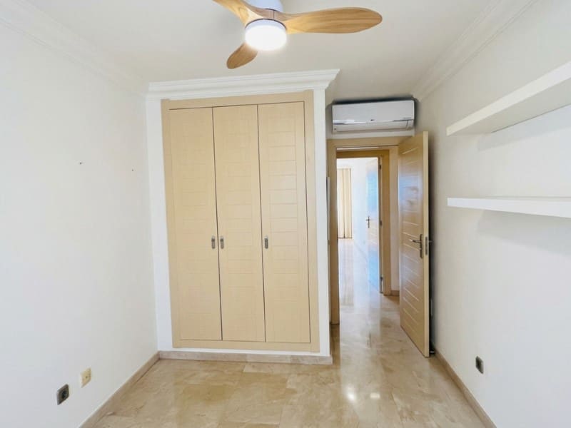 Apartment for sale in Santa Cruz de Tenerife with garage - € 528,000 (Ref: 10151107)