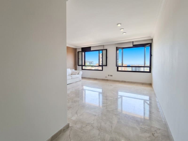 Apartment for sale in Santa Cruz de Tenerife with garage - € 528,000 (Ref: 10151107)