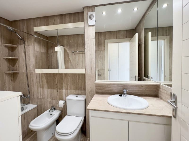 Apartment for sale in Santa Cruz de Tenerife with garage - € 528,000 (Ref: 10151107)