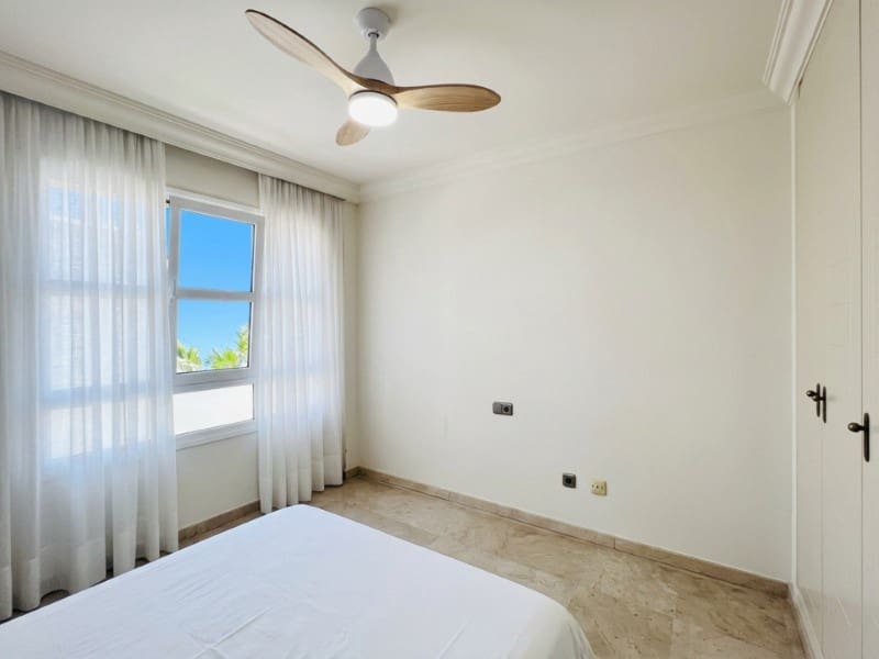 Apartment for sale in Santa Cruz de Tenerife with garage - € 528,000 (Ref: 10151107)