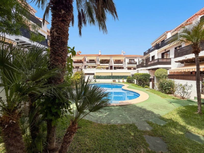 1 quarto Apartamento para venda em Puerto de la Cruz com piscina - 220 000 € (Ref: 10151108)
