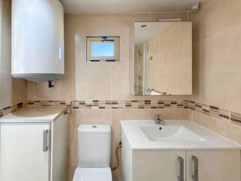2 bedroom Apartment for sale in Alcala with pool - € 425,000 (Ref: 10151109)
