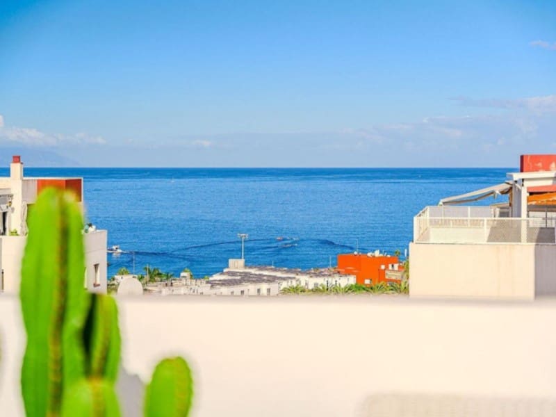 5 makuuhuone Kattohuoneisto myytävänä paikassa Costa Adeje mukana uima-altaan 
autotalli - 550 000 € (Ref: 10154923)