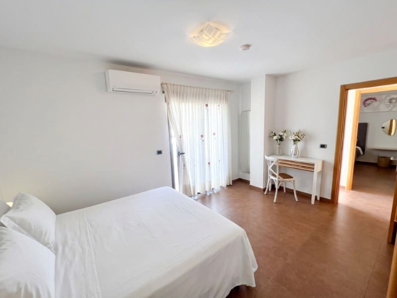 Ático de 3 habitaciones en La Caleta Adeje en venta con garaje - 795.000 € (Ref: 10154924)