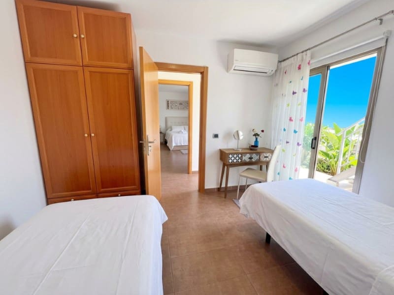 Ático de 3 habitaciones en La Caleta Adeje en venta con garaje - 795.000 € (Ref: 10154924)