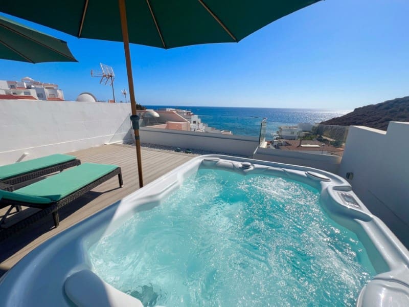 Ático de 3 habitaciones en La Caleta Adeje en venta con garaje - 795.000 € (Ref: 10154924)