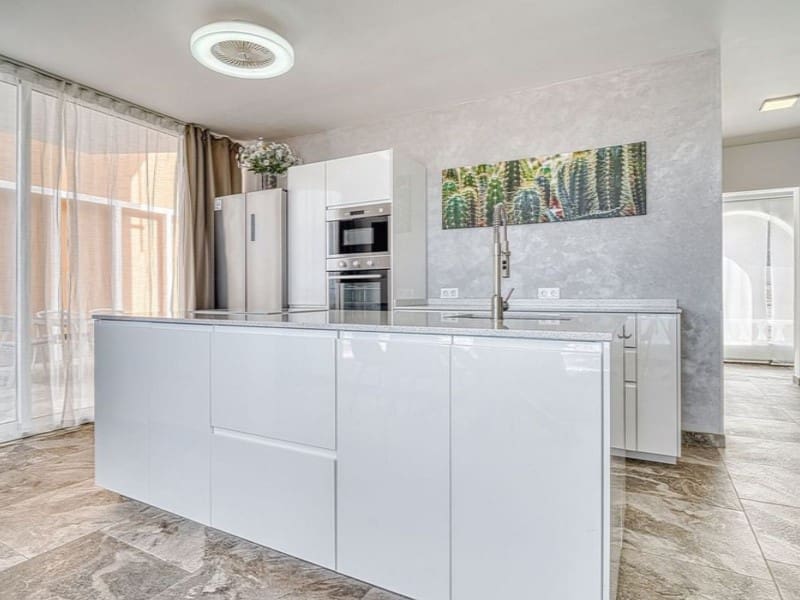 Lejlighed til salg i Costa Adeje med garage - € 795.000 (Ref: 10154925)