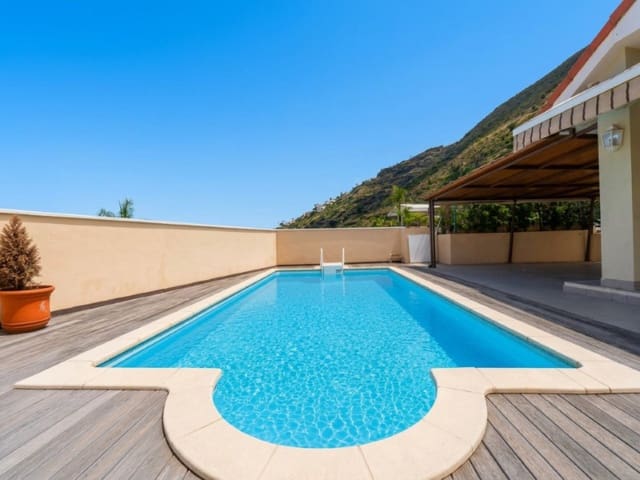 5 quarto Moradia para venda em La Orotava com piscina garagem - 790 000 € (Ref: 10184438)
