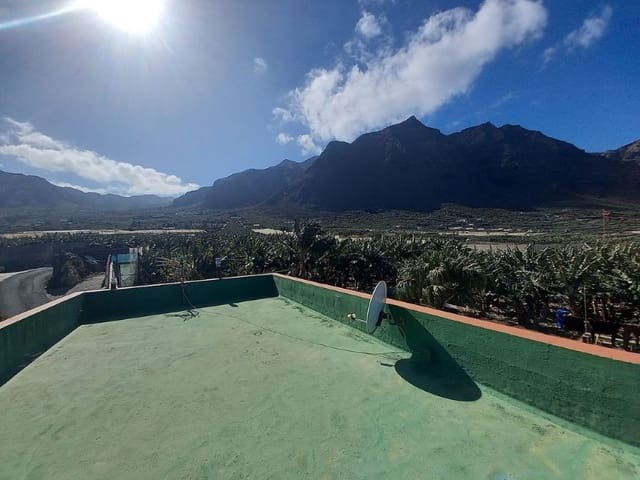 2 slaapkamer Villa te koop in Los Silos - € 649.000 (Ref: 7065768)