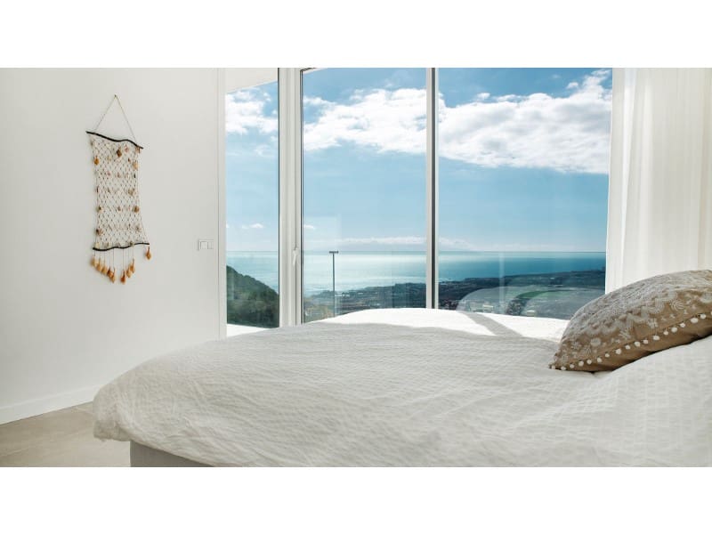 Villa for sale in Los Cristianos - € 2,690,000 (Ref: 7290628)