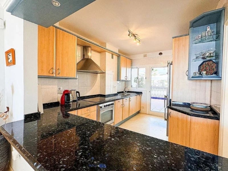 2 quarto Apartamento para venda em Playa San Juan com piscina garagem - 530 000 € (Ref: 8456026)