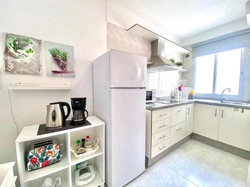 Hotel til salg i Puerto Santiago - € 959.000 (Ref: 8641365)