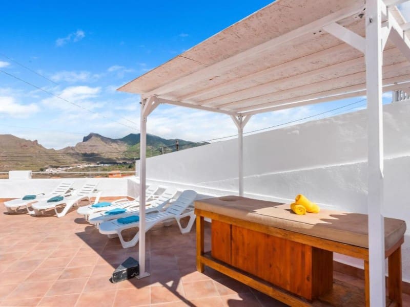 12 soveværelse Hotel til salg i Santiago del Teide - € 990.000 (Ref: 8641366)