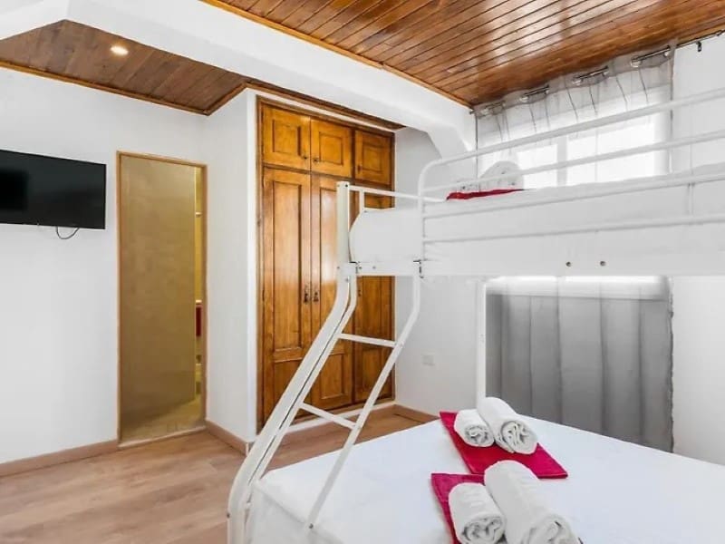 12 soveværelse Hotel til salg i Santiago del Teide - € 990.000 (Ref: 8641366)