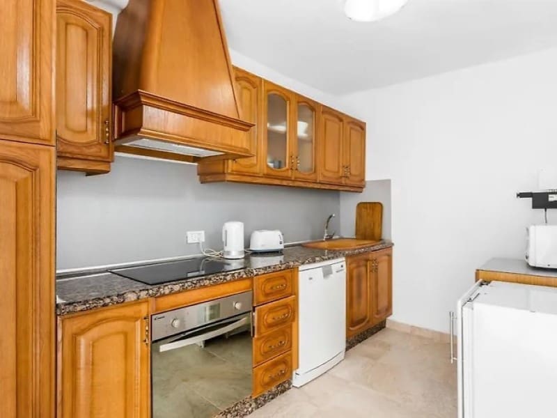 12 soveværelse Hotel til salg i Santiago del Teide - € 990.000 (Ref: 8641366)