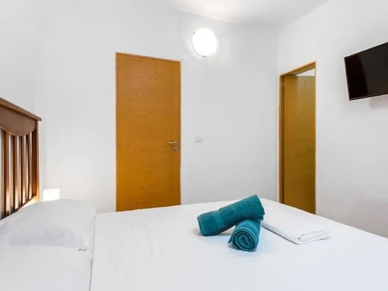 12 soveværelse Hotel til salg i Santiago del Teide - € 990.000 (Ref: 8641366)