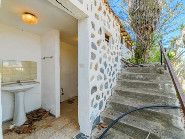 10 soverom Villa til salgs i Icod de los Vinos - € 559 000 (Ref: 8988796)