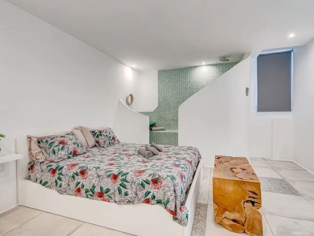 7 quarto Moradia para venda em Puerto Santiago, Santiago del Teide - 2 300 000 € (Ref: 9194020)