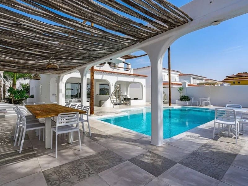 7 sovrum Villa till salu i Puerto Santiago - 2 300 000 € (Ref: 9194020)