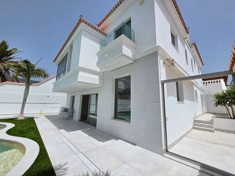6 slaapkamer Villa te koop in Puerto Santiago - € 4.998.000 (Ref: 9194021)