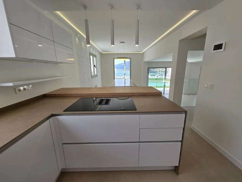 6 slaapkamer Villa te koop in Puerto Santiago - € 4.998.000 (Ref: 9194021)