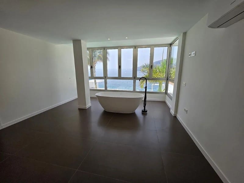 6 slaapkamer Villa te koop in Puerto Santiago - € 4.998.000 (Ref: 9194021)