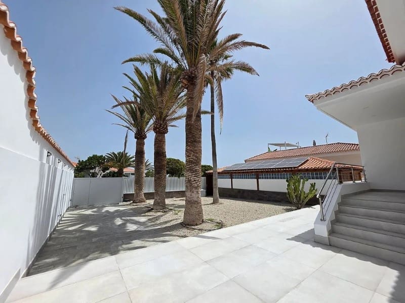 6 slaapkamer Villa te koop in Puerto Santiago - € 4.998.000 (Ref: 9194021)