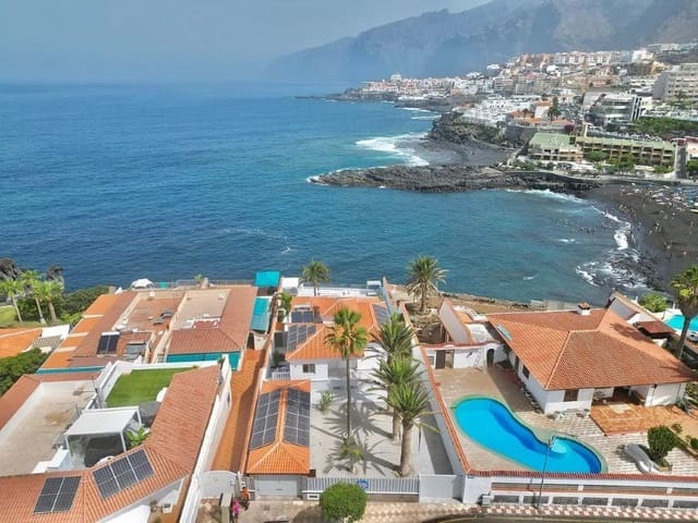 6 bedroom Villa for sale in Puerto Santiago, Santiago del Teide - € 4,998,000 (Ref: 9194021)