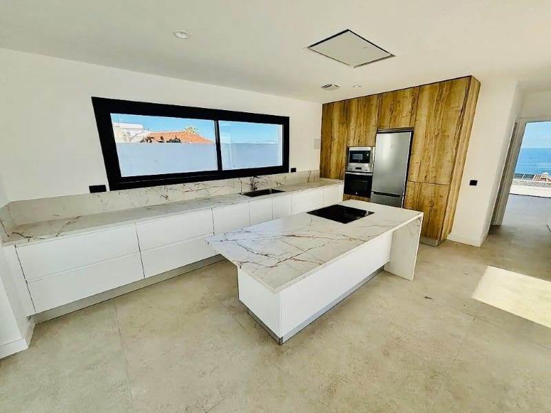 4 soveværelse Villa til salg i Puerto de la Cruz - € 1.600.000 (Ref: 9196179)