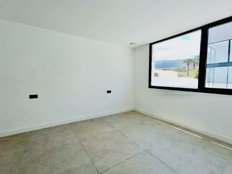 4 soveværelse Villa til salg i Puerto de la Cruz - € 1.600.000 (Ref: 9196179)