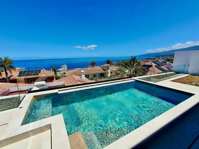 4 soveværelse Villa til salg i Puerto de la Cruz - € 1.600.000 (Ref: 9196179)