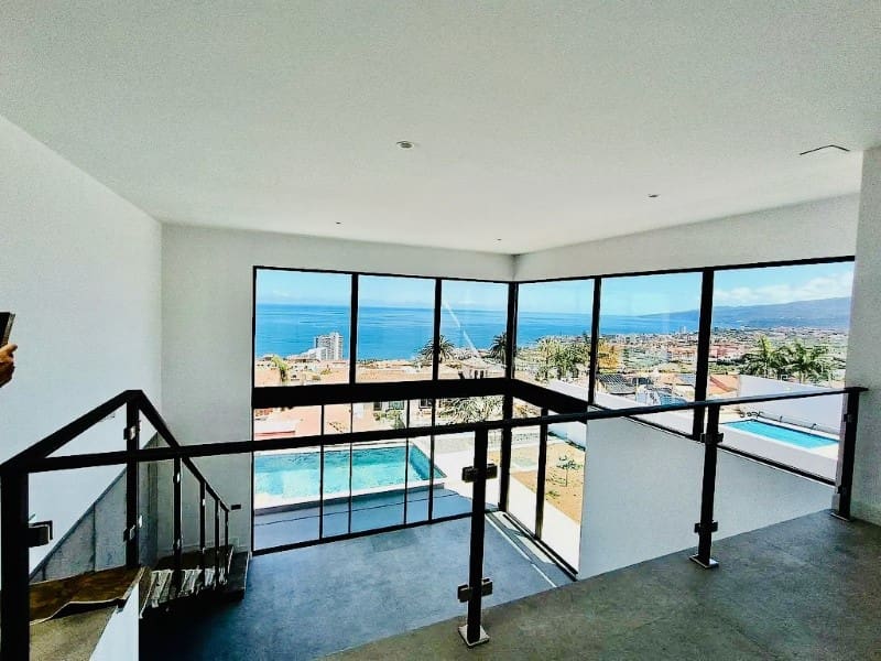 4 soveværelse Villa til salg i Puerto de la Cruz - € 1.600.000 (Ref: 9196179)