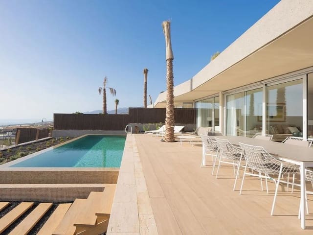 3 Zimmer Villa zu verkaufen in Guía de Isora - 2.100.000 € (Ref: 9196181)